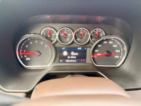 Used 2021 Chevrolet Suburban LT w/ Rear Media and Nav Package image 14