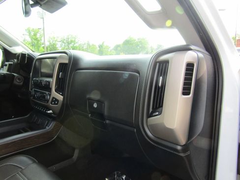 Used 2017 GMC Sierra 1500 Denali AWD/4WD image 15