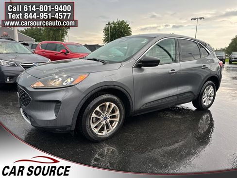 Used 2022 Ford Escape SE w/ Cold Weather Package AWD/4WD image 3