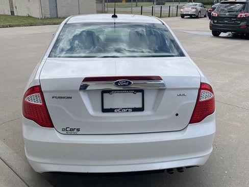 Used 2011 Ford Fusion SEL image 5