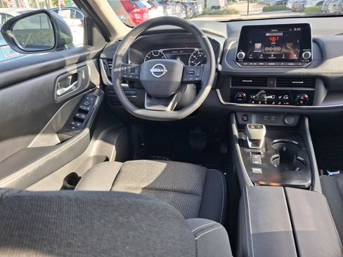 Used 2026 Nissan Rogue SV FWD image 18
