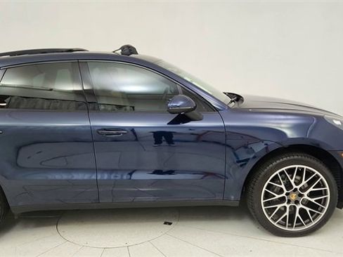 Used 2019 Porsche Macan S image 8