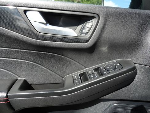 Used 2025 Ford Escape ST-Line AWD/4WD image 10
