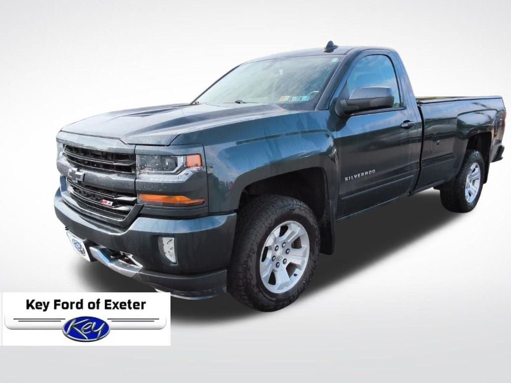 Used 2017 Chevrolet Silverado 1500 LT w/ LT Convenience Package AWD/4WD image 7
