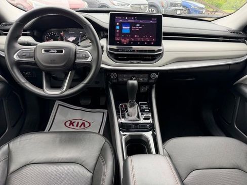 Used 2022 Jeep Compass Limited AWD/4WD image 8