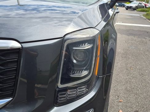 Used 2022 Kia Telluride EX w/ Towing Package FWD image 8