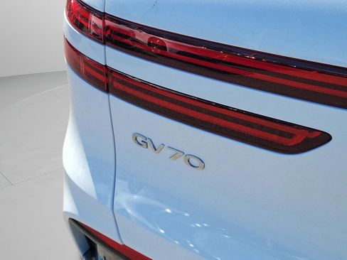 New 2026 Genesis GV70 2.5T Advanced w/ G1 Accessory Package AWD/4WD image 34