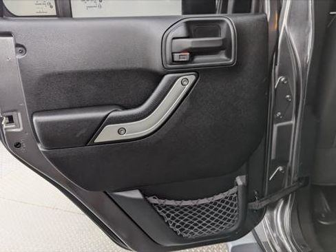 Used 2017 Jeep Wrangler Unlimited Sahara w/ Max Tow Package image 16