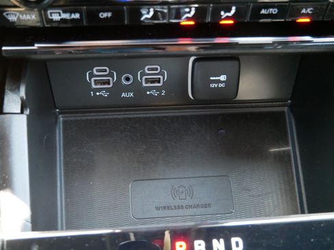 Used 2023 Jeep Grand Cherokee L Laredo AWD/4WD image 31
