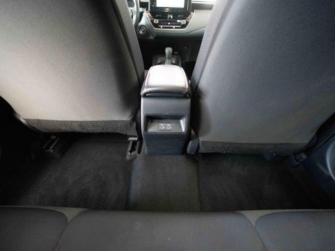 Used 2024 Toyota Corolla SE w/ SE Premium Package image 22