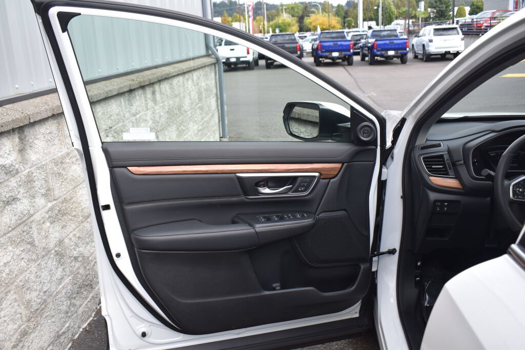 Used 2022 Honda CR-V Touring image 17