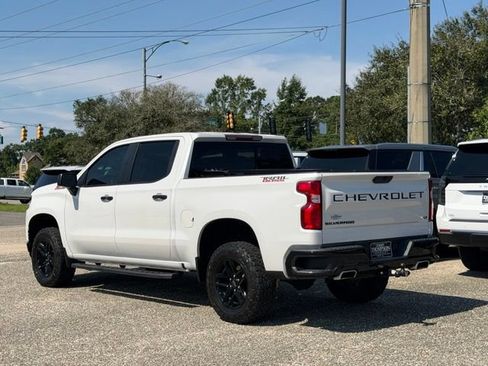 Used 2021 Chevrolet Silverado 1500 LT Trail Boss w/ Convenience Package II AWD/4WD image 8