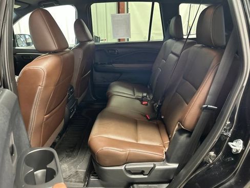 Certified 2024 Honda Passport EX-L image 19