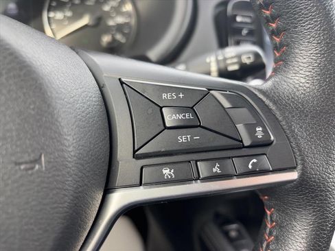 Used 2024 Nissan Kicks SR image 16