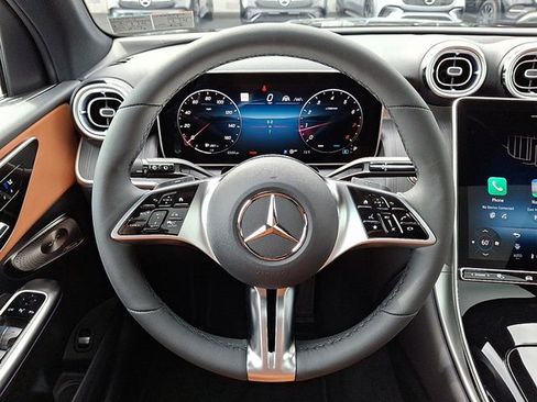 Used 2026 Mercedes-Benz GLC 300 4MATIC image 16