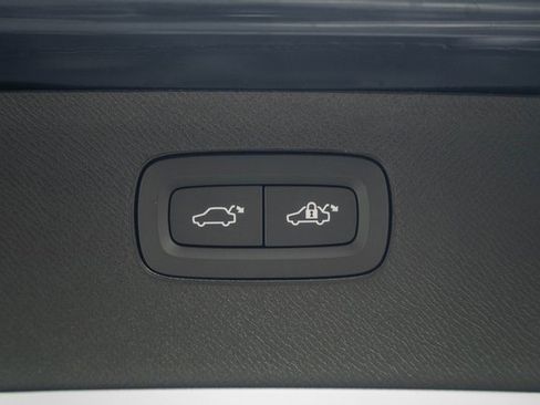 New 2026 Volvo XC90 B6 Plus image 10