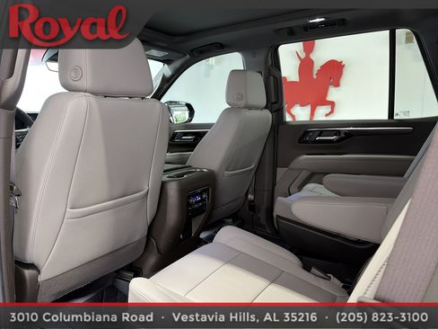 Used 2025 Chevrolet Tahoe Z71 w/ Z71 Off-Road Package image 20