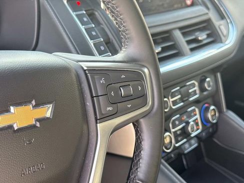 Used 2024 Chevrolet Suburban LT image 33