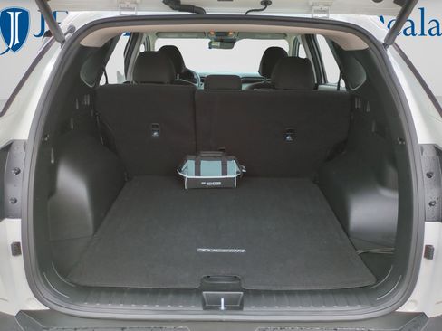 Certified 2024 Hyundai Tucson SEL FWD image 9