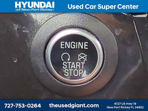 Used 2017 Ford Escape Titanium w/ Equipment Group 301A AWD/4WD image 32
