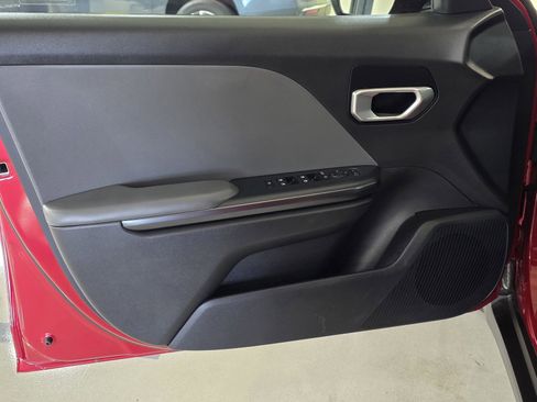 Used 2025 Kia K4 LXS image 20