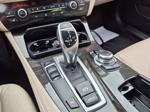Used 2013 BMW 528i Sedan RWD image 10