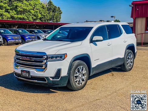 Used 2023 GMC Acadia SLE FWD image 4