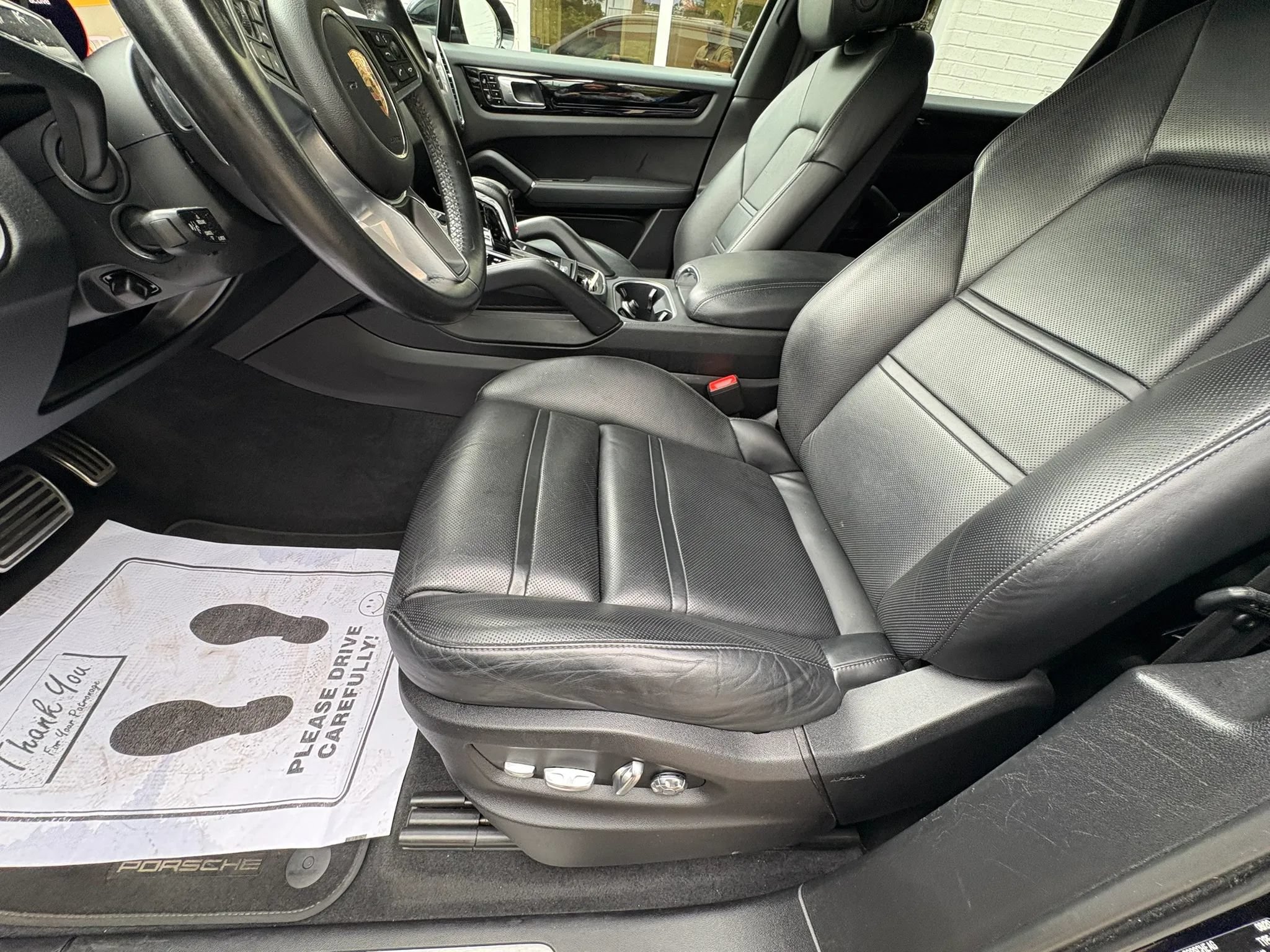 Used 2021 Porsche Cayenne S AWD/4WD image 30