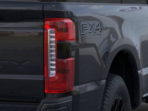 New 2026 Ford F350 XLT w/ XLT Premium Package AWD/4WD image 21