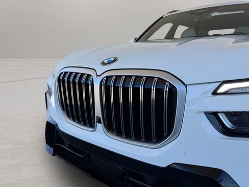 Used 2024 BMW X7 xDrive40i w/ M Sport Package image 2