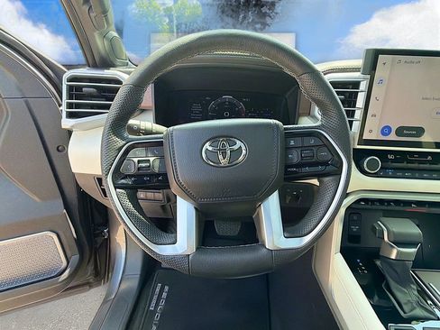 Used 2024 Toyota Sequoia Capstone AWD/4WD image 40