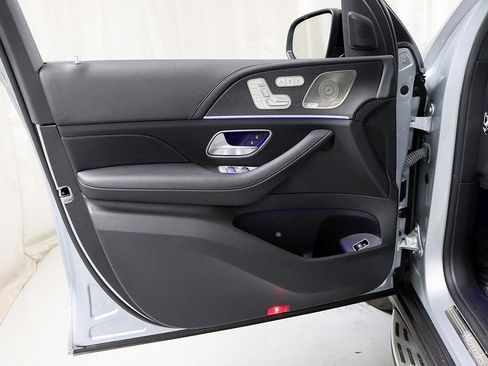 Certified 2023 Mercedes-Benz GLS 450 4MATIC image 28