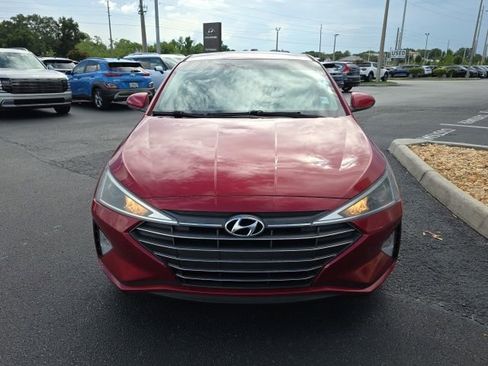 Used 2019 Hyundai Elantra SE w/ Cargo Package FWD image 4
