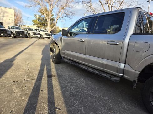 Used 2022 Ford F150 Lariat w/ Equipment Group 502A High image 9