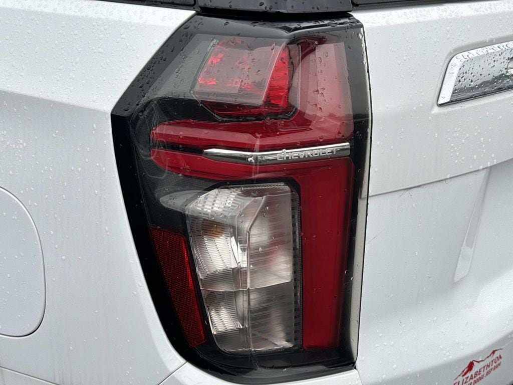Used 2024 Chevrolet Tahoe Premier AWD/4WD image 10