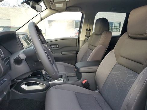 New 2026 Nissan Frontier SV image 9