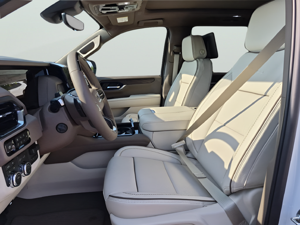 New 2026 GMC Yukon Denali w/ Denali Reserve Package AWD/4WD image 18