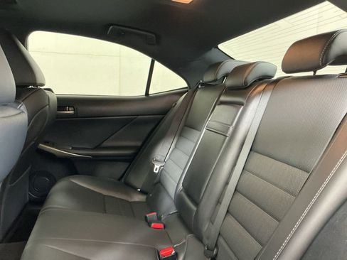 Used 2018 Lexus IS 300 F Sport w/ F Sport Package image 27