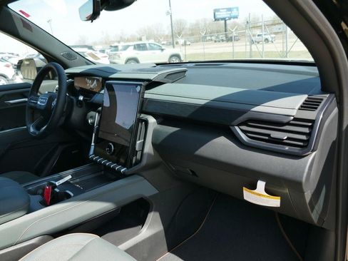 New 2026 GMC Acadia AT4 AWD/4WD image 11
