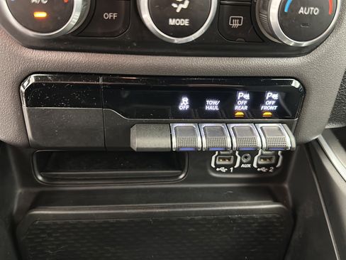Used 2022 RAM 1500 Big Horn AWD/4WD image 21