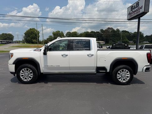 Used 2022 GMC Sierra 2500 Denali w/ Denali Ultimate Package AWD/4WD image 10