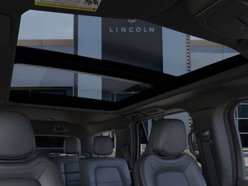 New 2023 Lincoln Navigator Reserve image 22