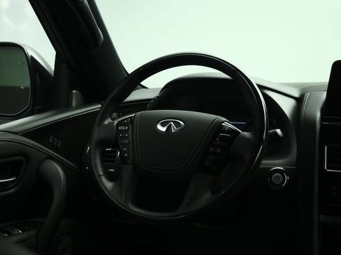 Used 2024 INFINITI QX80 Sensory AWD/4WD image 40