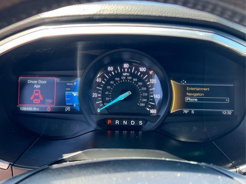 Used 2020 Ford Edge Titanium w/ Equipment Group 301A AWD/4WD image 27