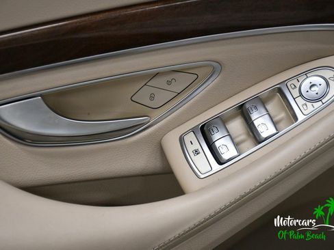 Used 2019 Mercedes-Benz S 560 Sedan image 33