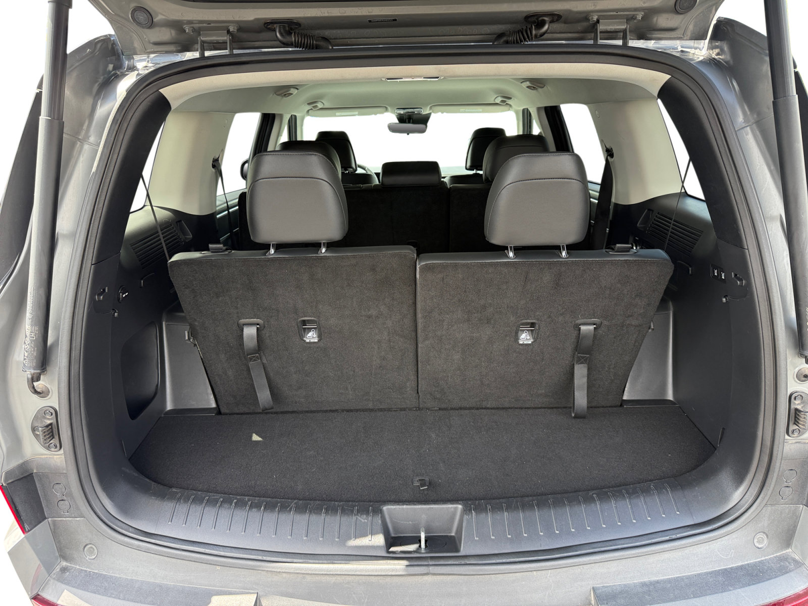 Used 2025 Hyundai Santa Fe SEL AWD/4WD image 17