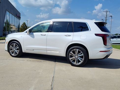 Used 2022 Cadillac XT6 Premium Luxury w/ Platinum Package AWD/4WD image 5