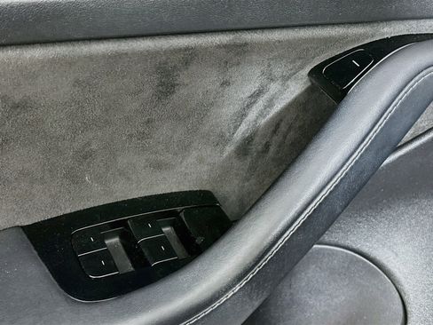 Used 2020 Tesla Model 3 Standard Range Plus RWD image 15