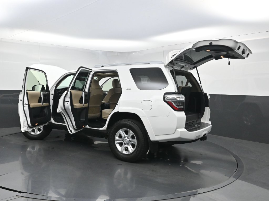 Used 2016 Toyota 4Runner SR5 Premium RWD image 37