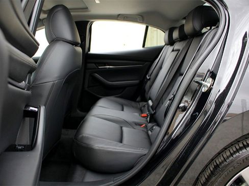 New 2026 MAZDA MAZDA3 2.5 S Sedan w/ Preferred Pkg image 18